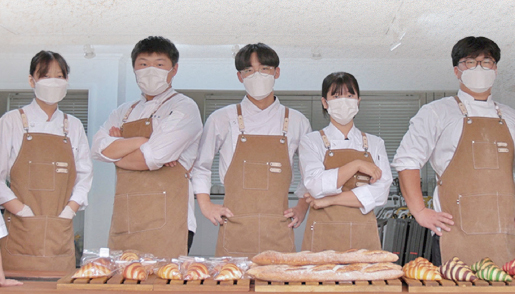 마을 베이커리.jpg